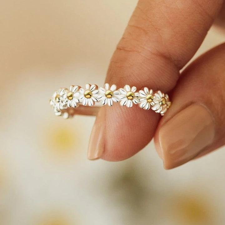 Elodie - Élégante bague marguerite en filigrane pour femme